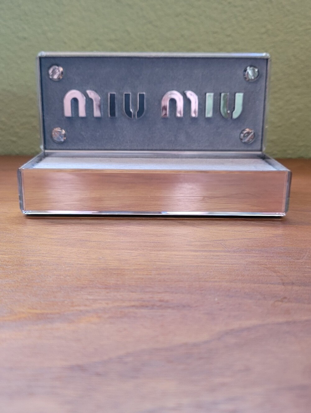 Miu Miu Mirrored Eyeglass Display Case – Silver/Gray - Picture 4 of 14